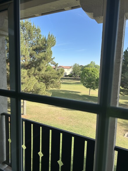 Building Photo - 3621 E Leslie Dr