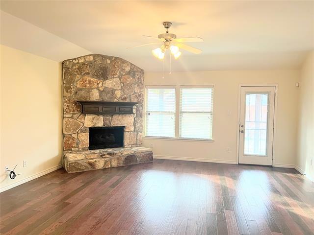 Building Photo - 1616 Bluebird Dr