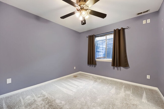 Building Photo - 885 Marlstone Pl