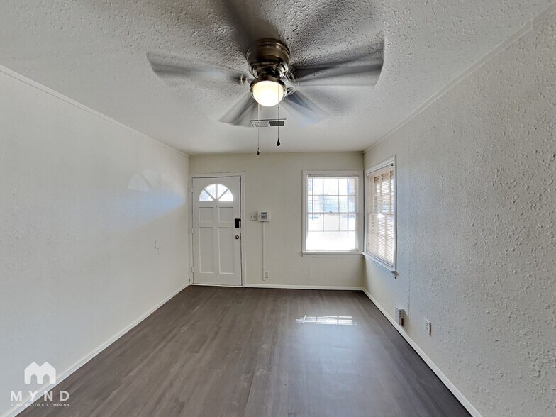 Building Photo - 3316 28th St