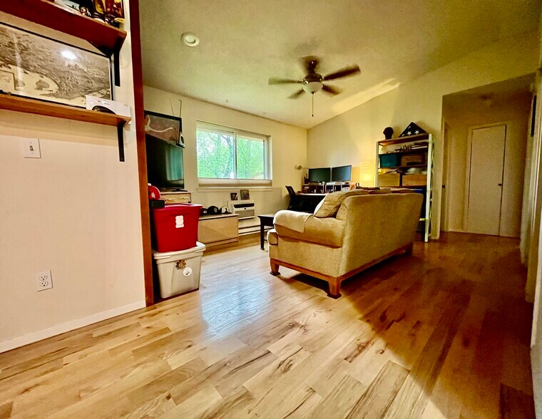 Building Photo - 3065 30th St