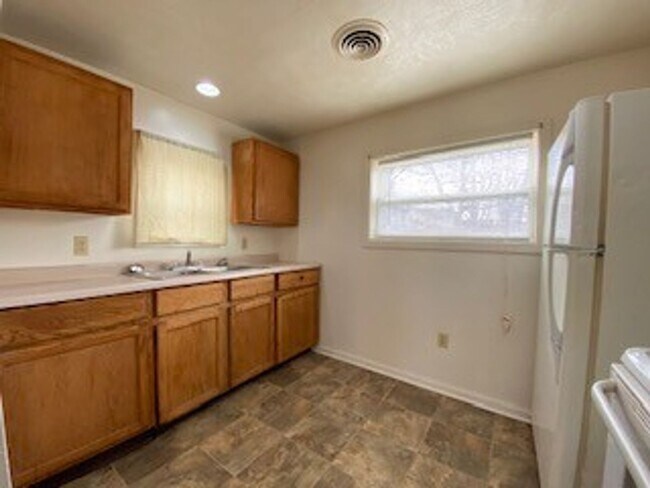 Building Photo - Big Value At An Affordable Rate - Water In...