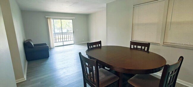 Building Photo - 6519 W Newberry Rd