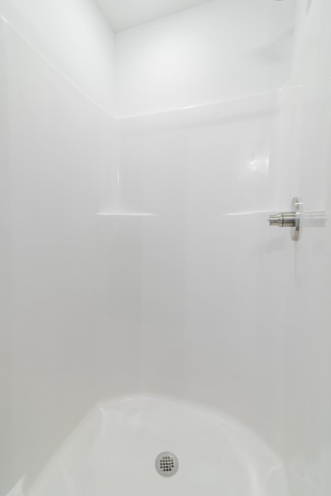 Building Photo - 2719 Capitol Dr