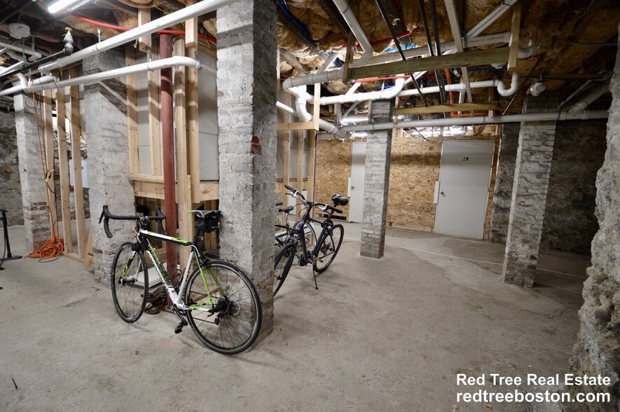 Building Photo - 405 S Huntington Ave
