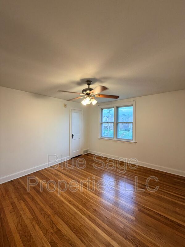 Building Photo - 314 Spruce St