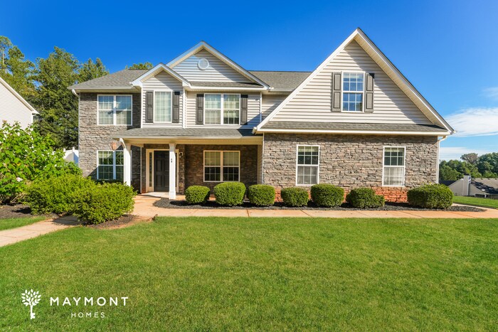 Primary Photo - 49 Windcrest Dr