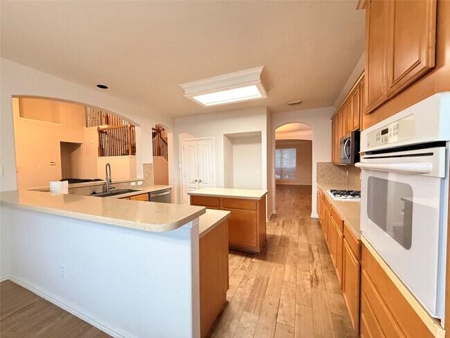 Building Photo - 2144 Brittany Colony Dr