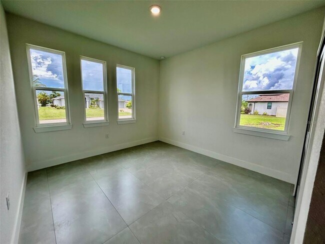 Building Photo - 8181 Tecumseh Cir