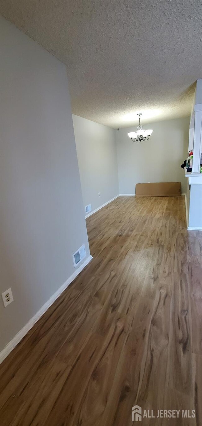 Building Photo - 261 Kempsey Dr