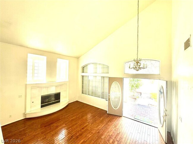 Building Photo - 1904 Bocale Ct