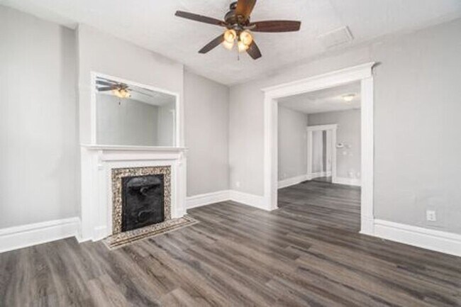 Building Photo - 360 N Garfield Ave