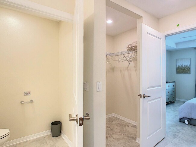 Building Photo - 3111 Paradox Cir