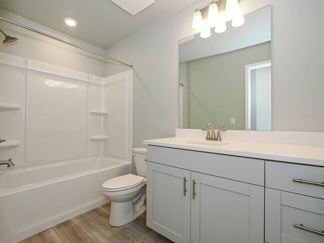 Building Photo - Saratoga Springs Twin Home