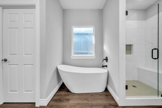 Building Photo - 1 Hanover Ln