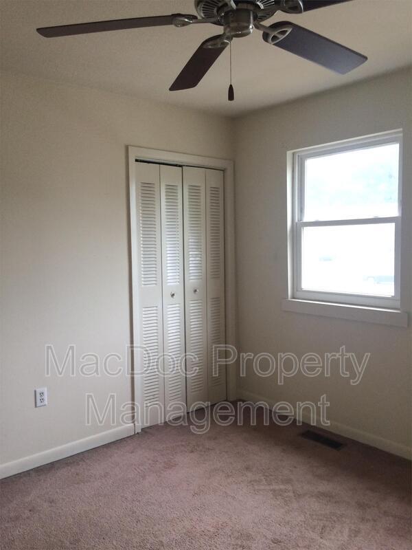 Building Photo - 813 Sledgehammer Dr