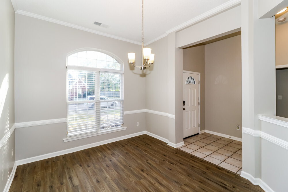 Building Photo - 9292 Tamhaven Dr