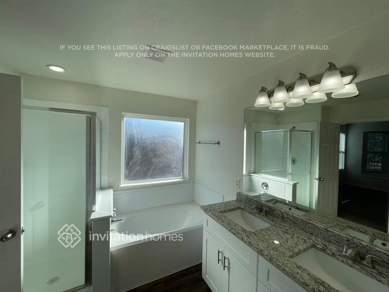 Building Photo - 19115 Badger Ct