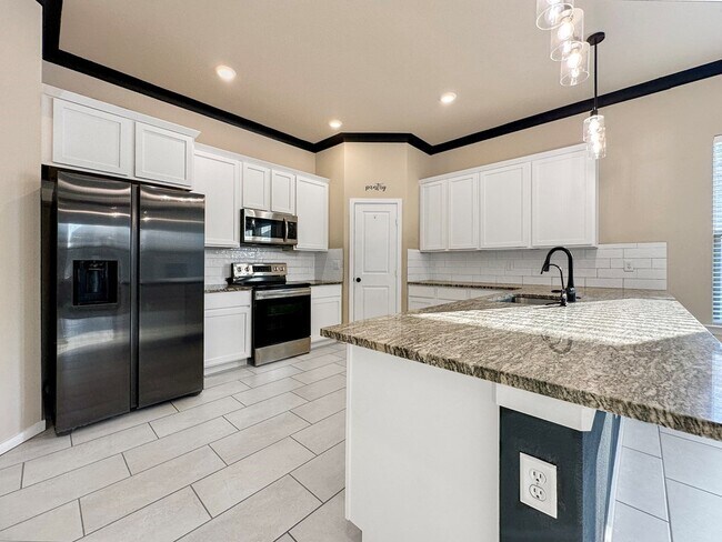 Building Photo - 1337 Masquerade Blvd