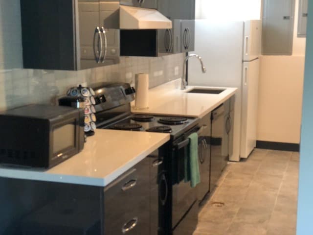 Building Photo - 4035 51st Ave S