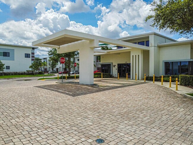 Building Photo - 813 NW 45th Terrace