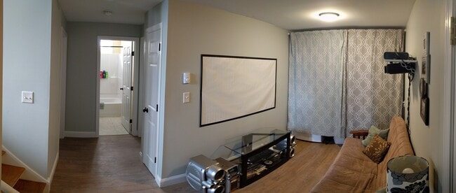 Building Photo - 90 Hickory Hill Rd