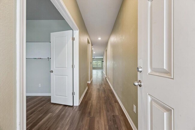 Building Photo - 11611 Copperstone Ave
