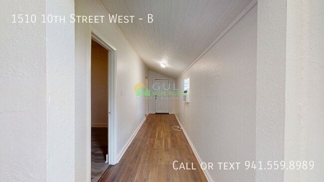 Building Photo - 1510 10th St W