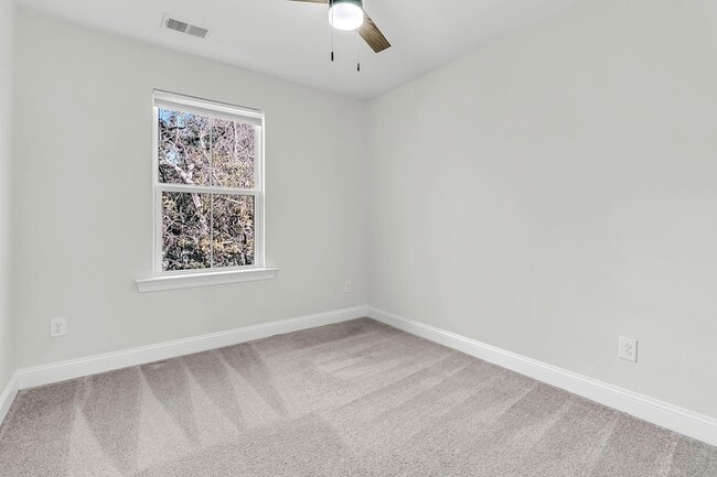 Building Photo - 1226 Tice Ln