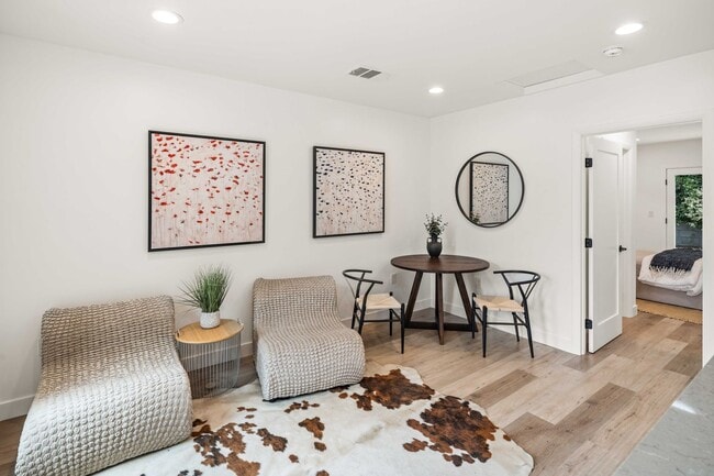 Building Photo - Gorgeous 1 Bedroom Home in Faircrest Heights!