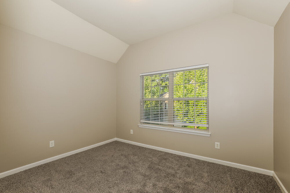 Building Photo - 337 Madison Grace Ave
