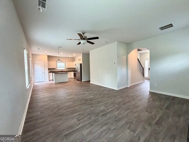 Building Photo - 121 Quail Forest Circle
