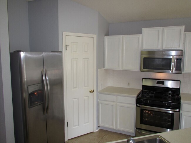 Building Photo - Updated Ranch in Round Rock