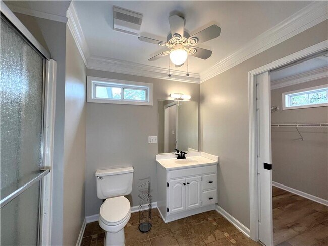 Building Photo - 12560 Crabapple Chase Dr