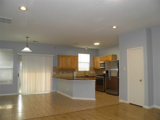 Building Photo - 8026 Fisher Glen Ln