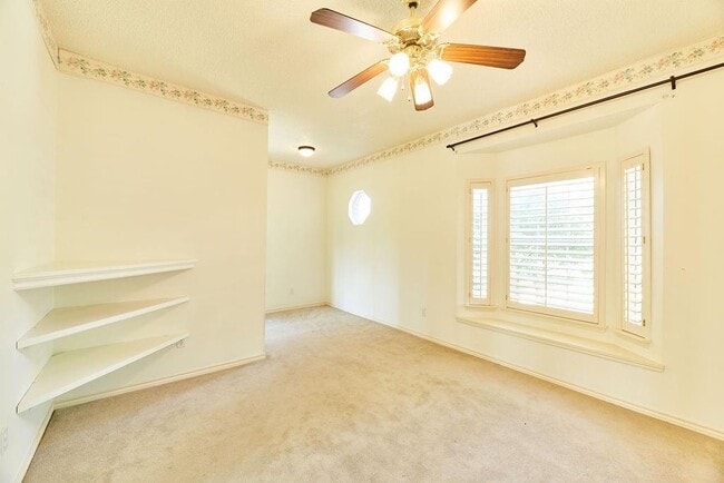 Building Photo - 10905 Galleria Cove