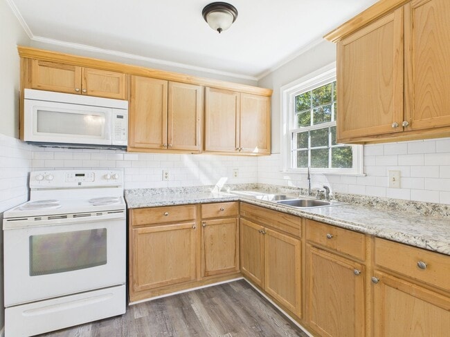 Building Photo - 11001 Reedy Branch Rd