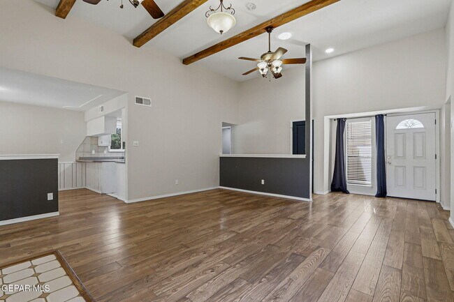 Building Photo - 604 La Chapa Ave