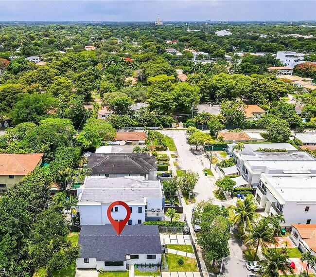 Building Photo - 3762 SW 27th Ln