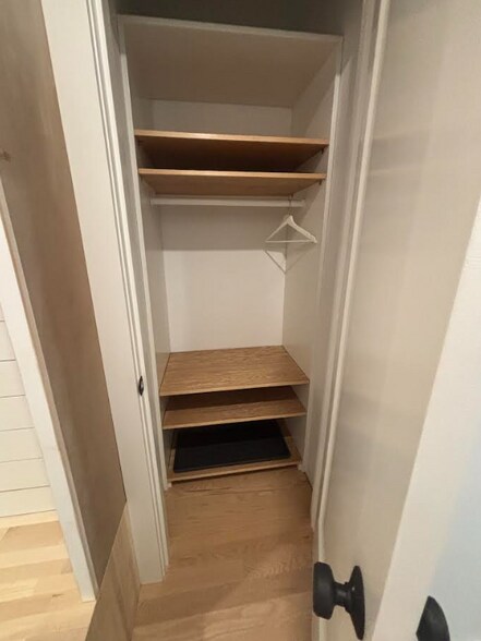 Building Photo - 12 Aldersey St