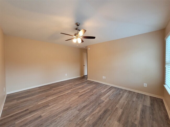 Building Photo - 3401 Wheatstalk Ln