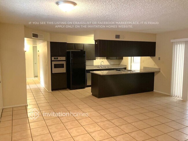 Building Photo - 8858 N 13th St