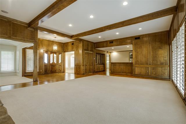 Building Photo - 5708 Club Oaks Dr