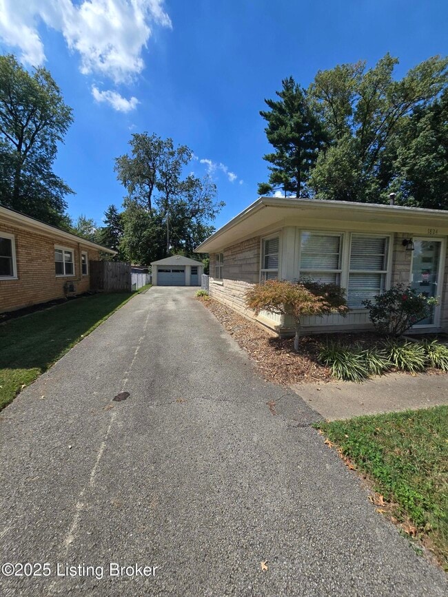 Building Photo - 1824 Wickham Way