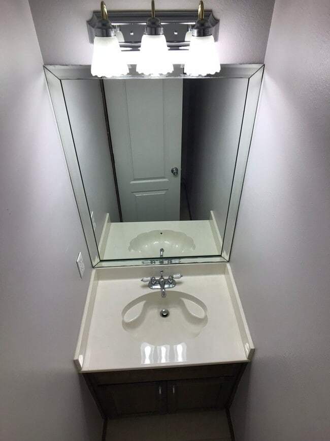 Building Photo - 3Bed/2.5Bath Edinburg TX Home For Rent ( Oakland Village )