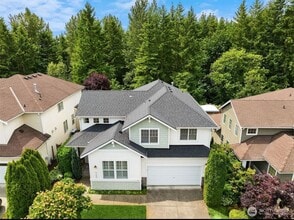 Building Photo - Beautiful Maple Ridge Highlands Home in Ma...
