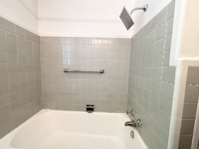 Building Photo - 1507 S 700 E
