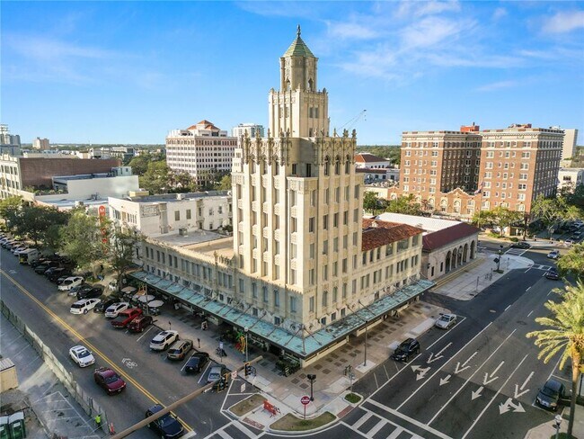 Building Photo - 405 Central Ave S
