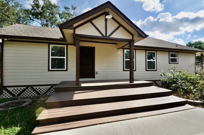 Building Photo - 7238 Evans St