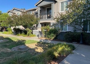 Building Photo - Stunning Ground-Floor 2 bd, 2 ba- Danville...